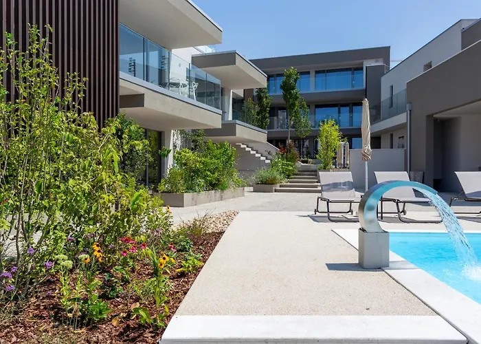 Prada' Eco Aparthotel 4*